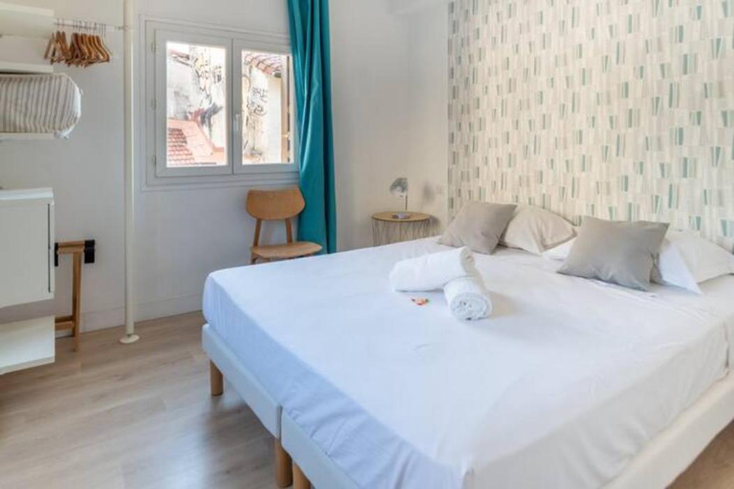 Magnifique Appartement De Charme Avec Vue Sur Le Palais Des Papes A Avignon Wifi Gratuit Екстер'єр фото
