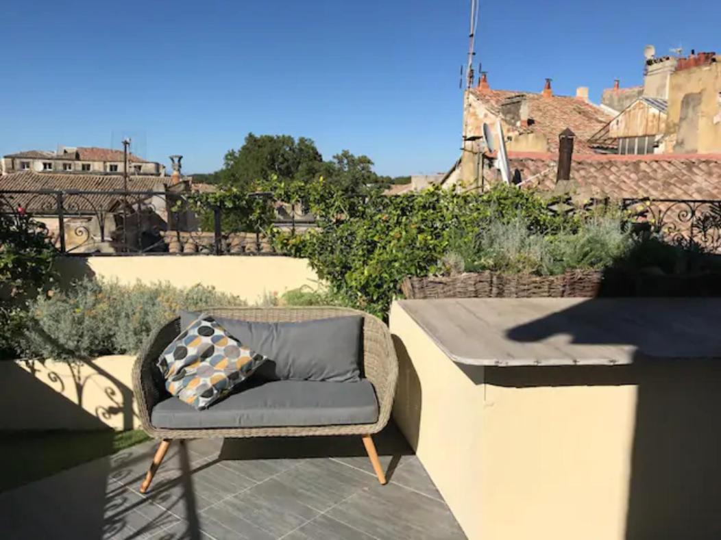 Magnifique Appartement De Charme Avec Vue Sur Le Palais Des Papes A Avignon Wifi Gratuit Екстер'єр фото